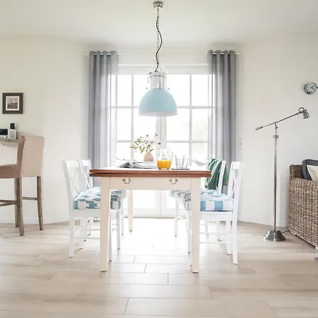 Seeschwalbe 44 * Fuhlendorf (Mecklenburg-Vorpommern)